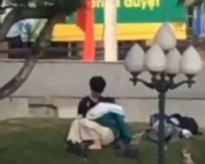 Clip cặp Sửu nhi mây mưa trước mặt tiền của F88 đang hot