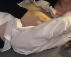 Tinh trùng chảy tràng khắp âm đạo em Rena-chan