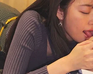 Hẹn hò với một người bạn thời thơ ấu siêu dễ thương